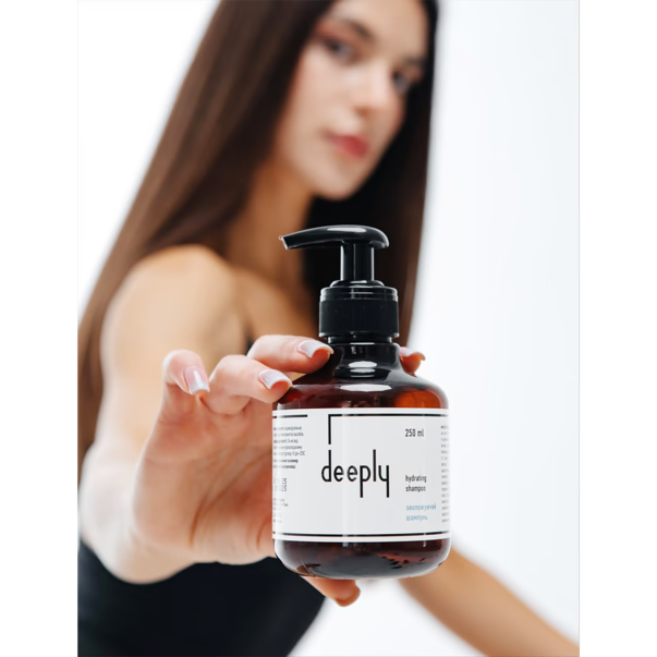 Зволожуючий шампунь Deeply Hydrating Shampoo