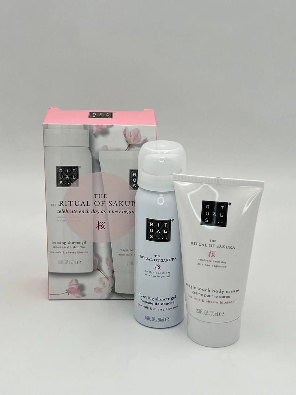 Набір The Ritual Of Sakura Mini Travel Set