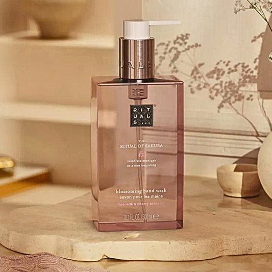 Рідке мило для рук The Ritual  of Sakura, 300 мл