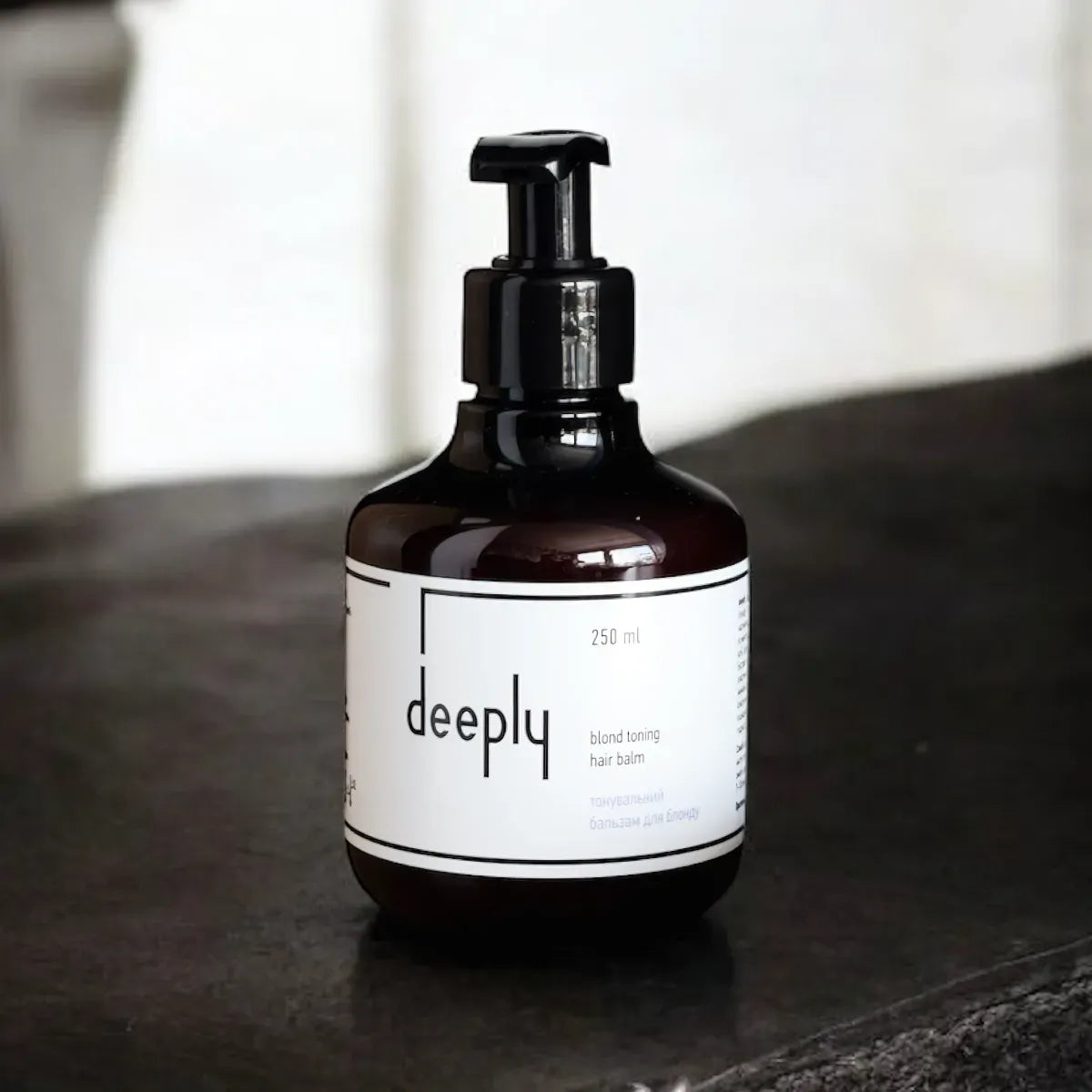 Тонирующий бальзам для блонда Deeply Blond Toning Balm